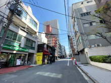 第三エーシービル前面