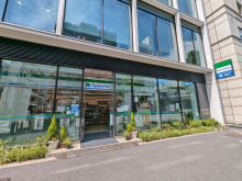 同じ並びの通りのファ