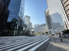 OSビル前面の通り