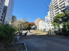 至近の恵比寿東公園