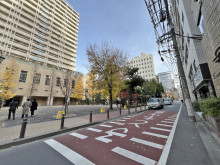 銀一パークビル前面通