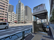 最寄りの「春日駅」