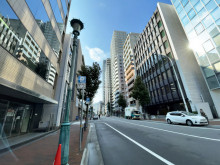 栄町通佐田野ビル前面