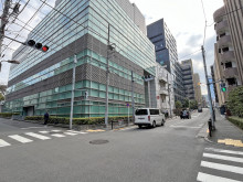 一口坂TSビル前面通