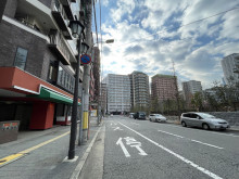 三宮スカイビル前面の