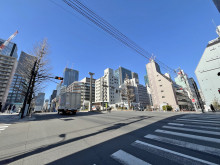 八重洲通フィルテラス前面の八重洲通り