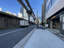 田嶋ビル前面の通り