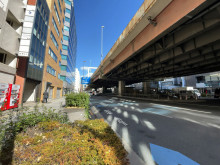 トゥルム神田前面の通