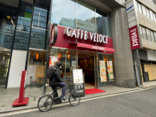 徒歩1分のカフェ・ベ