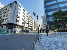 紀尾井町ビル前面の通