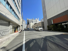 新中央ビル前面の通り