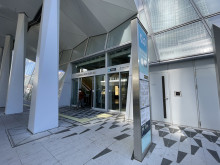 徒歩圏内の「虎ノ門ヒルズ駅」