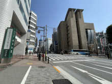 藤久ビル西2号館前面