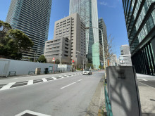 西新橋AIビル前面の