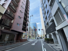 江戸堀グロウスビル前