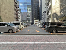 向かいのコインパーキ