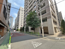 築地小川ビル前面通り