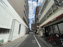 M'sビル前面の通り