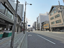 第2オグシビル前面の