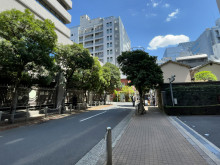 NREG芝公園ビル前