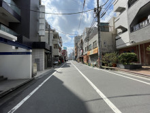 代々木公園KSビル前