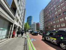 虎ノ門鈴木ビル前面の