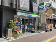 並びのファミリーマー