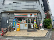徒歩2分のセブン-イ