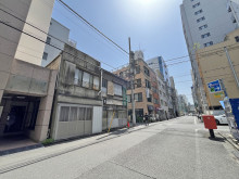 エスポワールビル前面通り