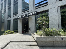 並びのスターバックスコーヒー 目黒店