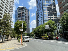 第2山口ビル前面の十