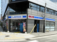 徒歩2分のローソン 