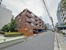 四番町THビル前面通