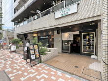 付近には飲食店が充実