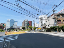 第八京橋ビル前面の通