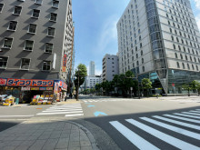 堺筋ビル前面の通り