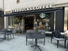 徒歩1分のスターバッ