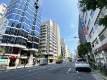 大阪四ツ橋新町ビル前