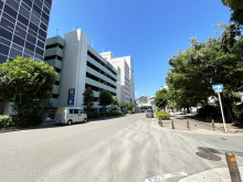 新大阪ビル前面の通り