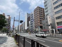 エック三田ビル前面の