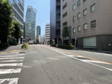 SK青山ビル前面の美