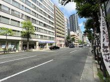 平野町八千代ビル前面