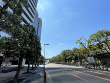 中之島インテス前面の