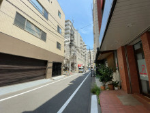 宝田ビル前面の通り