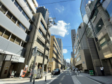 道修町後藤ビル前面の