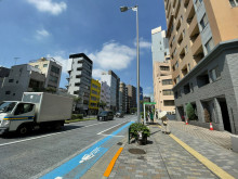 恵比寿ビル前面の明治