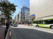 清水ビル前面の通り