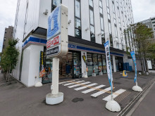 徒歩2分のローソン 