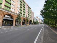 アスレチックテラス前