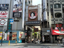 近くの曽根崎お初天神